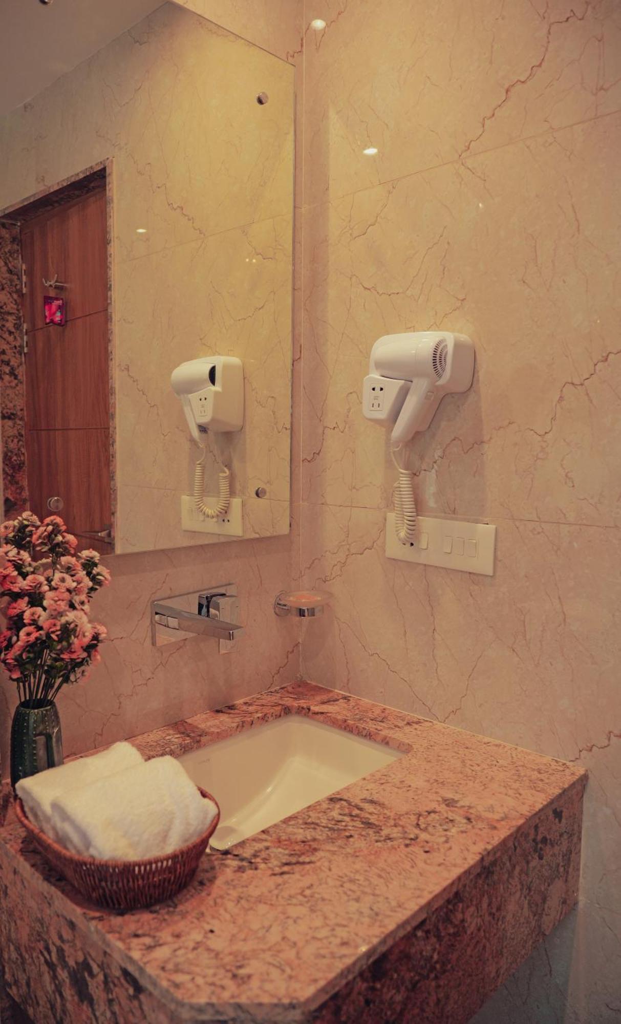 The Novello By Evergreen Mussoorie Luaran gambar